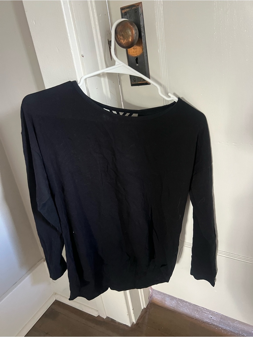 Old Navy Black Long Sleeve Tee